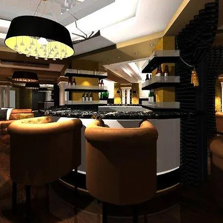 Dana Business & Conference Hotel 4*