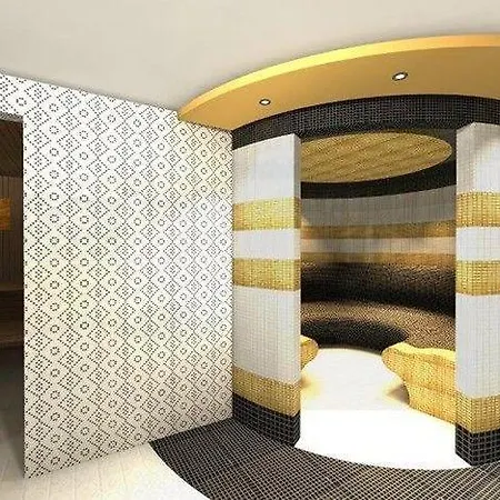 Dana Business & Conference 4*