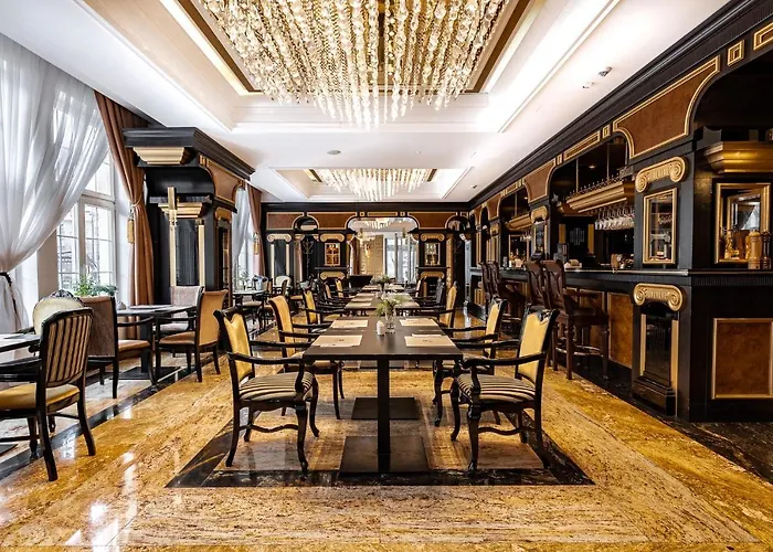 Dana Business & Conference 4*