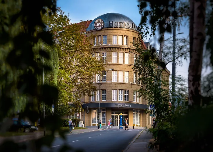 Hotel Dana Business & Conference 4*